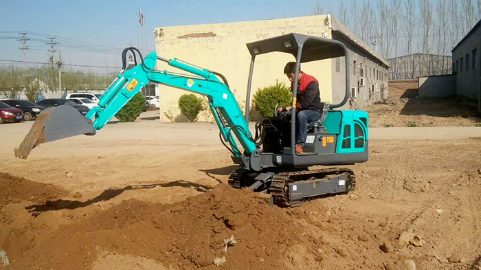 室內使用的小型挖掘機